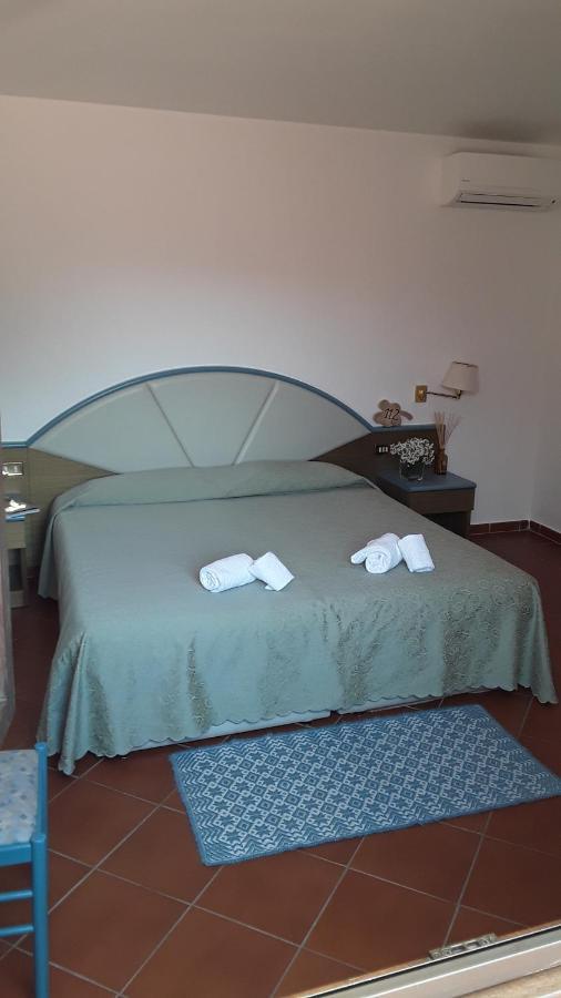 Hotel Pinocchio Arzachena Bagian luar foto