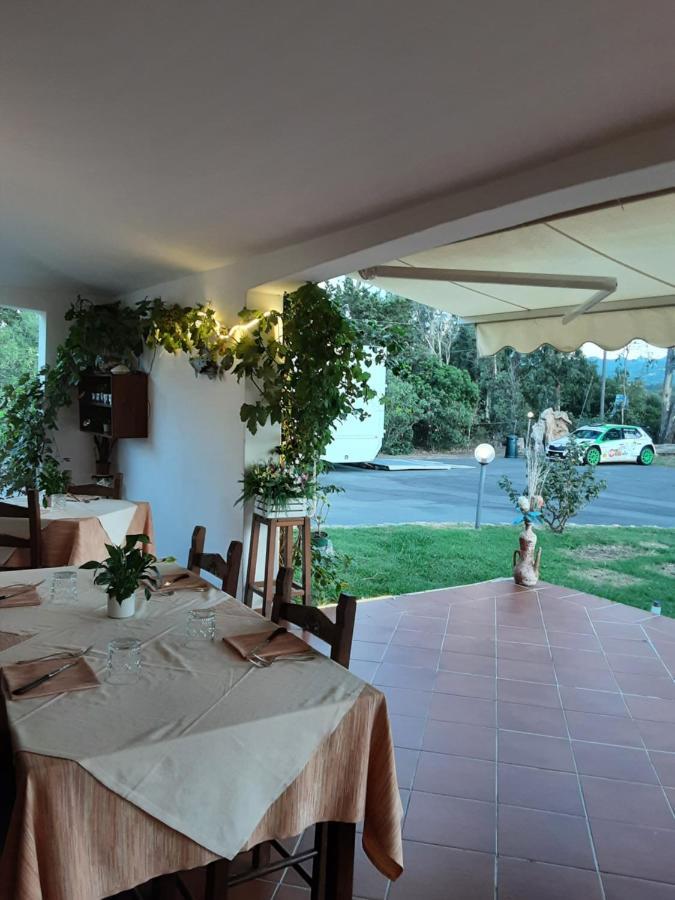 Hotel Pinocchio Arzachena Bagian luar foto