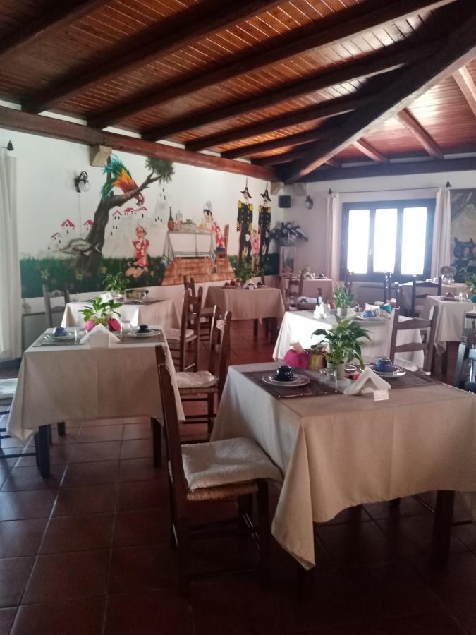 Hotel Pinocchio Arzachena Bagian luar foto